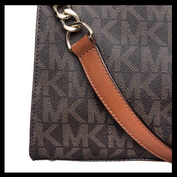 Michael Kors Hamilton Large North South Logo Tote - Picture 8 of 12